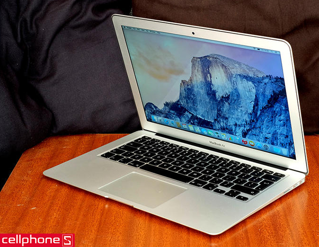Apple MacBook Air 13 inch 128GB MMGF2, năm 2016, nhập khẩu